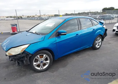 2014 Ford Focus Se z USA, uszkodzony, nr VIN 1FADP3F22EL310685